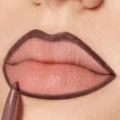 Lapiseira labial Deisy Perozzo Mariana Laureano cor Chocolate